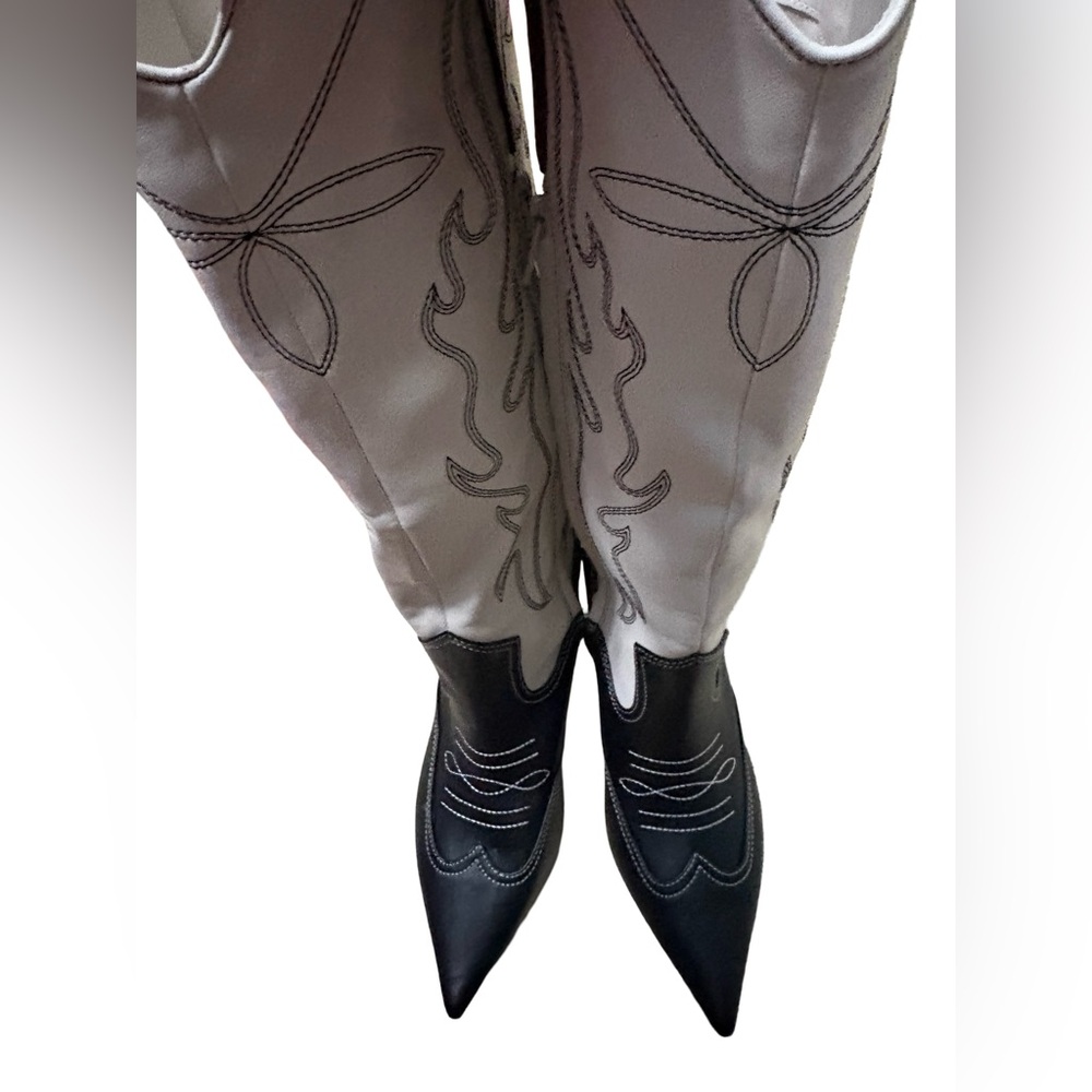 NWT INC International Concepts Hayleigh Kneed High Kitten Heel Boots - Picture 9 of 12